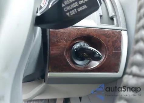 2010 Chrysler Town & Country Touring from USA, damaged, VIN 2A4RR5DXXAR148854